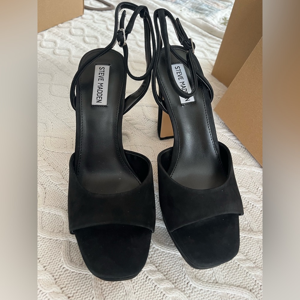 Steve Madden Black Suede Women's 5 inch  Heels Adjustable Ankle Sz 9 - Picture 15 of 16